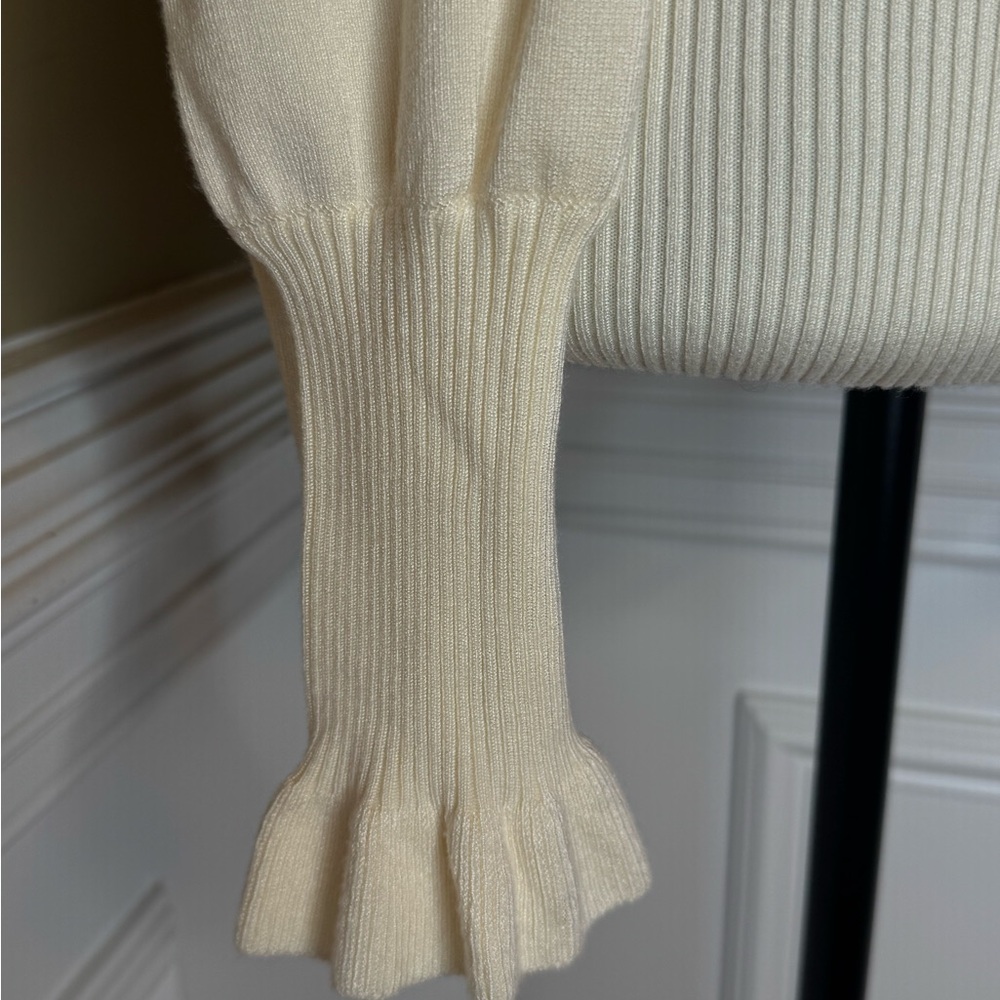 NWT Love Trend New YorK Cream mock neck Sweater with Puff Sleeves - Picture 2 of 8